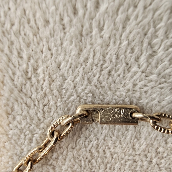 Necklace - Picture 3 of 3